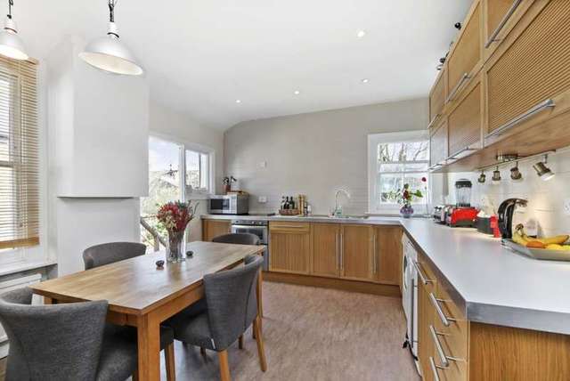  Image of 2 bedroom Flat for sale in Cambray Road London SW12 at Cambray Road  London, SW12 0DX