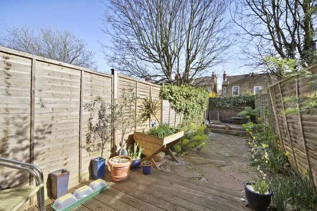  Image of 2 bedroom Flat for sale in Cambray Road London SW12 at Cambray Road  London, SW12 0DX