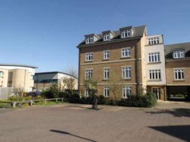  Image of 2 bedroom Flat for sale in Pearl Close Cambridge CB4 at Cambridge Cambridgeshire Chesterton, CB4 1QD