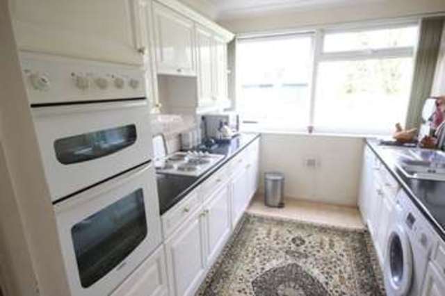  Image of 2 bedroom Flat for sale in Canford Lane Westbury-on-Trym Bristol BS9 at Canford Lane Westbury on Trym Bristol, BS9 3PB