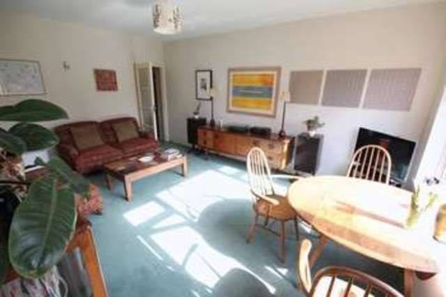  Image of 2 bedroom Flat for sale in Canford Lane Westbury-on-Trym Bristol BS9 at Canford Lane Westbury on Trym Bristol, BS9 3NY