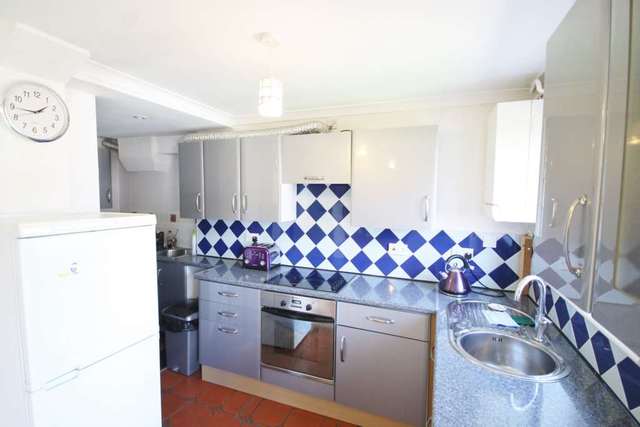  Image of 3 bedroom Terraced house to rent in Cardinal Avenue Morden SM4 at Cardinal Avenue Morden Park Morden, SM4 4TA