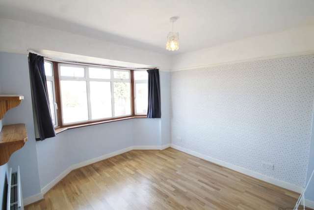  Image of 3 bedroom Terraced house to rent in Cardinal Avenue Morden SM4 at Cardinal Avenue Morden Park Morden, SM4 4TA