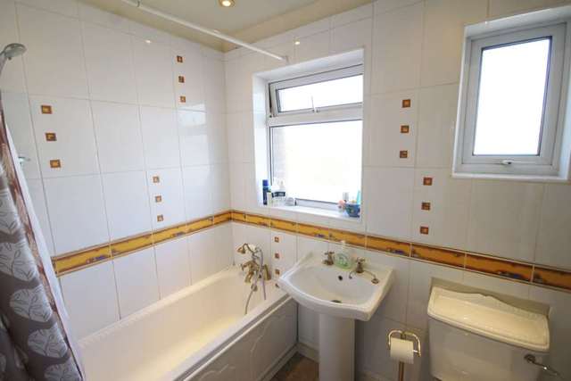  Image of 3 bedroom Terraced house to rent in Cardinal Avenue Morden SM4 at Cardinal Avenue Morden Park Morden, SM4 4TA