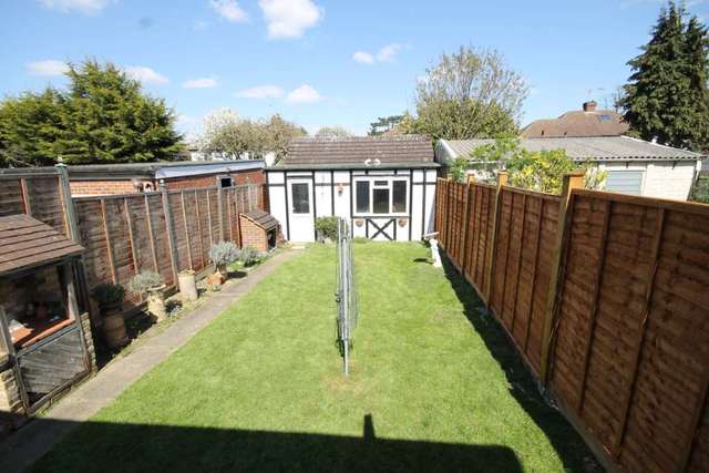  Image of 3 bedroom Terraced house to rent in Cardinal Avenue Morden SM4 at Cardinal Avenue Morden Park Morden, SM4 4TA