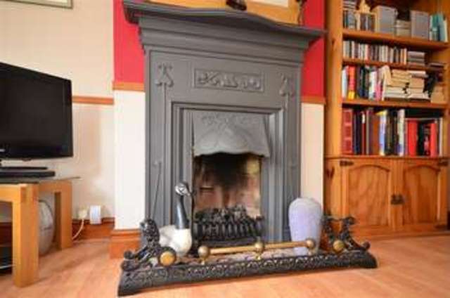  Image of 3 bedroom Semi-Detached house for sale in Carlton Avenue Broadstairs CT10 at Broadstairs Kent Broadstairs, CT10 1AB