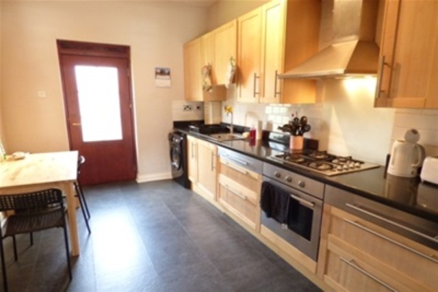  Image of 2 bedroom Flat to rent in Carnarvon Street Glasgow G3 at Woodlands Glasgow Glasgow, G3 6HP
