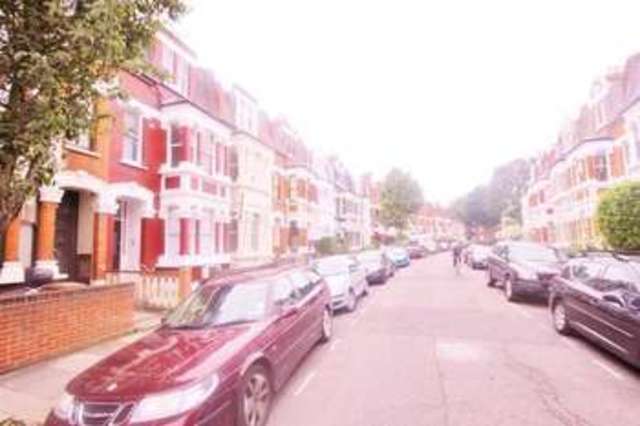  Image of 5 bedroom Flat to rent in Carysfort Road London N16 at Stamford Hill London Stamford Hill, N16 9AP