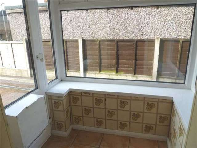  Image of 4 bedroom End of Terrace for sale in Causeway Crescent Linthwaite Huddersfield HD7 at Linthwaite, HD7 5NN