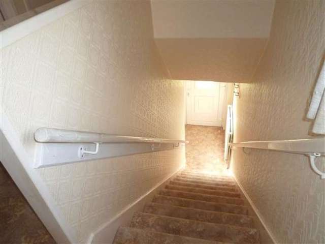  Image of 4 bedroom End of Terrace for sale in Causeway Crescent Linthwaite Huddersfield HD7 at Linthwaite, HD7 5NN