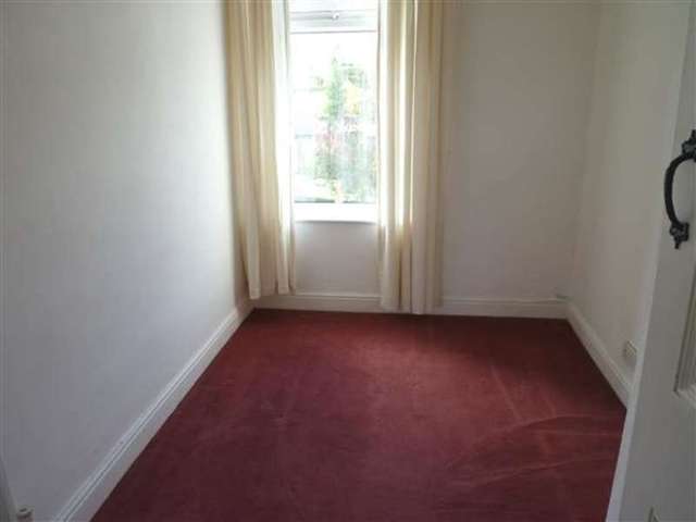  Image of 2 bedroom Terraced house for sale in Causeway Side Linthwaite Huddersfield HD7 at Linthwaite, HD7 5NL