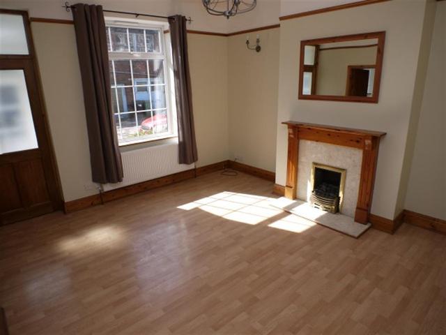  Image of 2 bedroom Terraced house to rent in Cavendish Place Stanningley Pudsey LS28 at Pudsey  Farsley, LS28 6AH