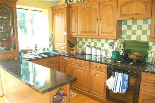  Image of 2 bedroom Terraced house to rent in Cecil Road London SW19 at South Wimbledon, SW19 1JP