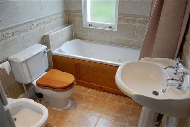  Image of 2 bedroom Terraced house to rent in Cecil Road London SW19 at South Wimbledon, SW19 1JP