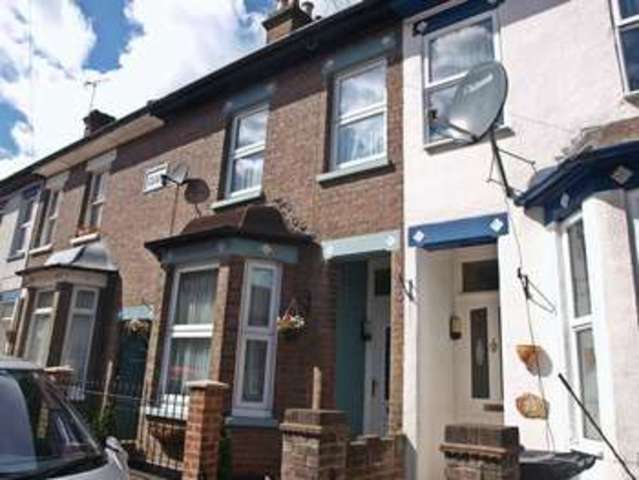  Image of 3 bedroom Terraced house for sale in Waterlow Road Dunstable LU6 at Waterlow Road  Dunstable, LU6 1LX