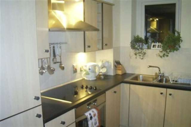  Image of 2 bedroom Flat to rent in High Street London E15 at London, E15 2NZ