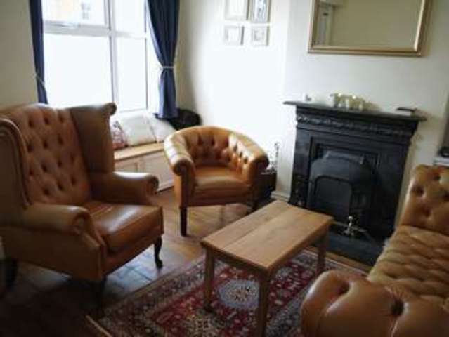  Image of 2 bedroom Terraced house for sale in Klondyke Marlow SL7 at Klondyke  Marlow, SL7 2QQ