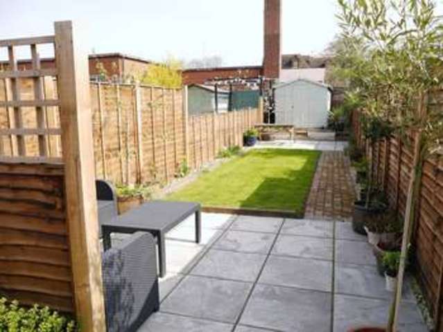  Image of 2 bedroom Terraced house for sale in Klondyke Marlow SL7 at Klondyke  Marlow, SL7 2QQ
