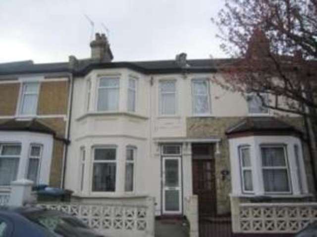  Image of 4 bedroom Terraced house for sale in Ceres Road London SE18 at Plumstead  Plumstead, SE18 1HP