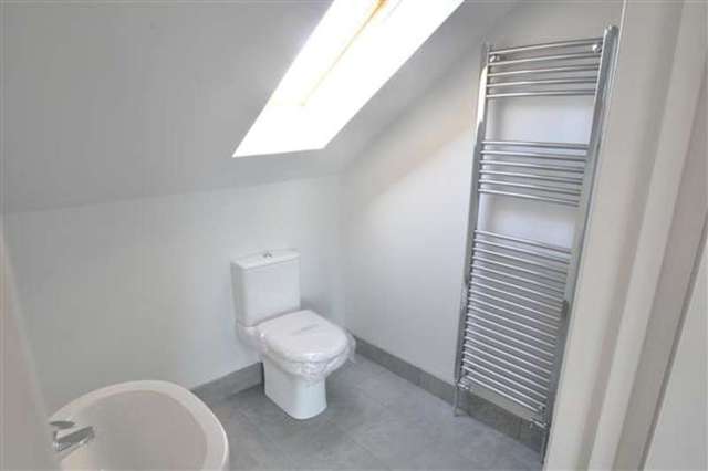  Image of 4 bedroom Detached house to rent in Chandos Avenue London W5 at South Ealing, W5 4EP
