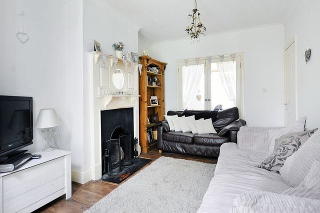  Image of 4 bedroom Semi-Detached house for sale in Chantry Road Worthing BN13 at Chantry Road  Worthing, BN13 1QN