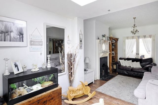  Image of 4 bedroom Semi-Detached house for sale in Chantry Road Worthing BN13 at Chantry Road  Worthing, BN13 1QN