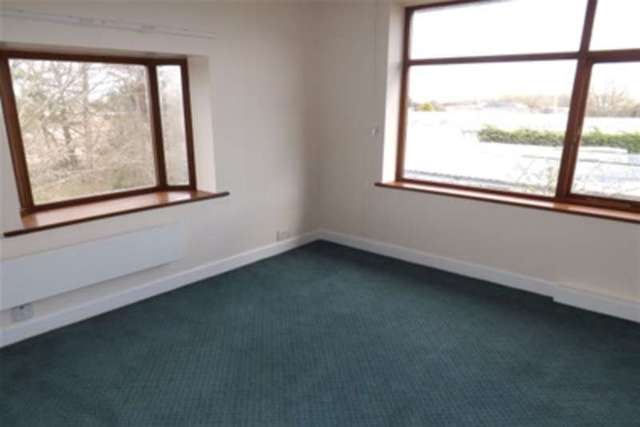  Image of 3 bedroom Detached house to rent in Chapel Road Blackpool FY4 at Blackpool, FY4 5HU