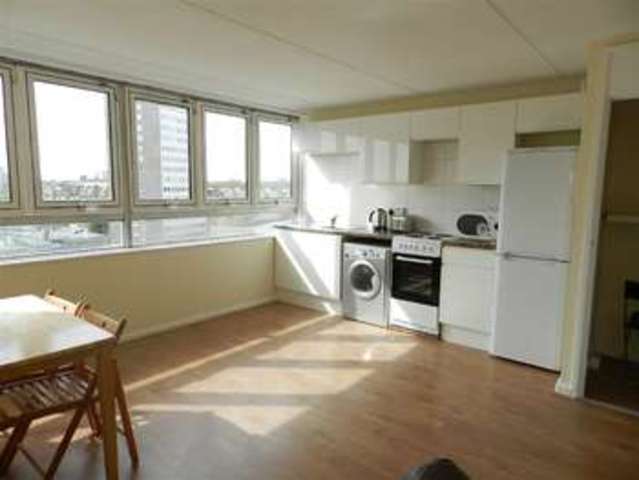  Image of 4 bedroom Property to rent in Battersea Park Road London SW11 at Charlotte Despard Avenue London London, SW11 4LE