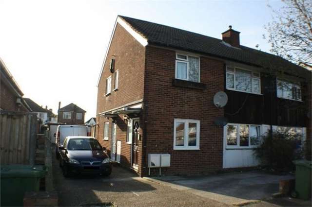  Image of 2 bedroom Maisonette for sale in Charlton Road Queensbury Harrow HA3 at Kenton HARROW HARROW, HA3 9HP