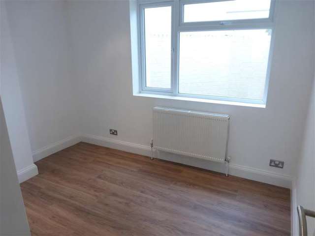 Image of 2 bedroom Apartment for sale in Chatham Place Brighton BN1 at Brighton East Sussex Brighton, BN1 3TN