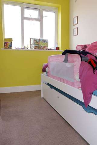  Image of 3 bedroom Detached house to rent in Chaucer Road Canterbury CT1 at Canterbury, CT1 1NZ