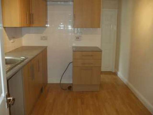  Image of 4 bedroom Property for sale in Cheddon Road Taunton TA2 at Cheddon Road  Taunton, TA2 7DB