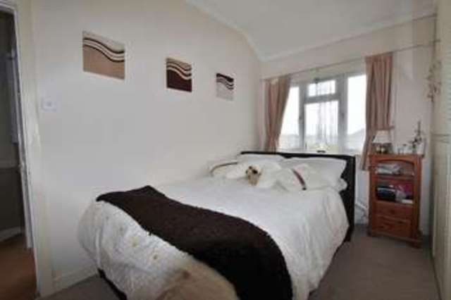  Image of 3 bedroom Terraced house for sale in Chelsham Road Warlingham CR6 at Chelsham Road  Warlingham, CR6 9EQ