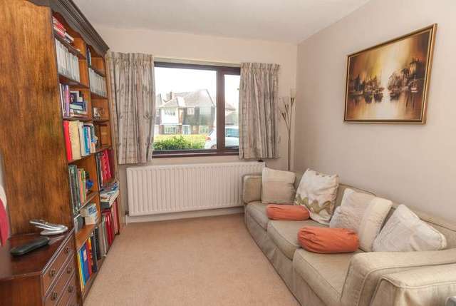  Image of 3 bedroom Detached house for sale in Chestnut Close Quorn Loughborough LE12 at Quorn, LE12 8AE