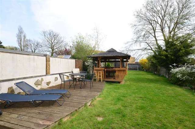  Image of 4 bedroom Semi-Detached house for sale in Chestnut Drive Herne Bay CT6 at Greenhill Herne Bay Herne Bay, CT6 7PP