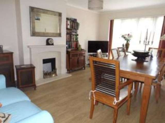  Image of 2 bedroom Bungalow for sale in Lakeland Close Chigwell IG7 at Chigwell Essex Chigwell Row, IG7 4QU