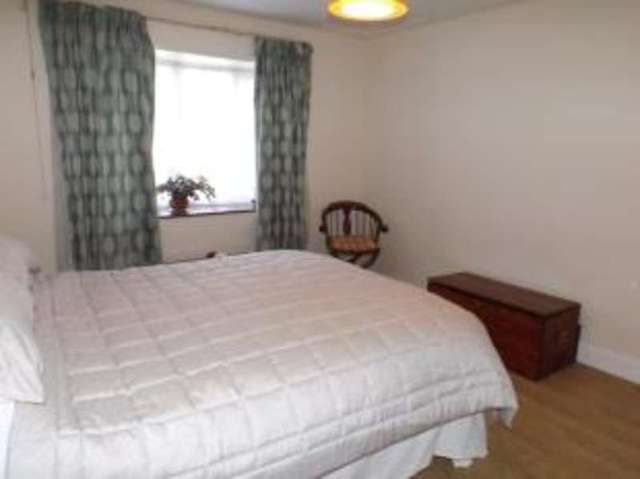  Image of 2 bedroom Bungalow for sale in Lakeland Close Chigwell IG7 at Chigwell Essex Chigwell Row, IG7 4QU