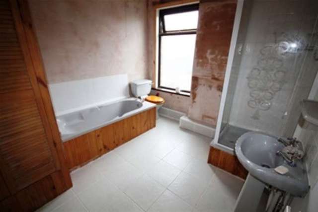  Image of 2 bedroom Detached house to rent in Chorlton Road Birches Head Stoke-on-Trent ST1 at Stoke On Trent, ST1 6NQ