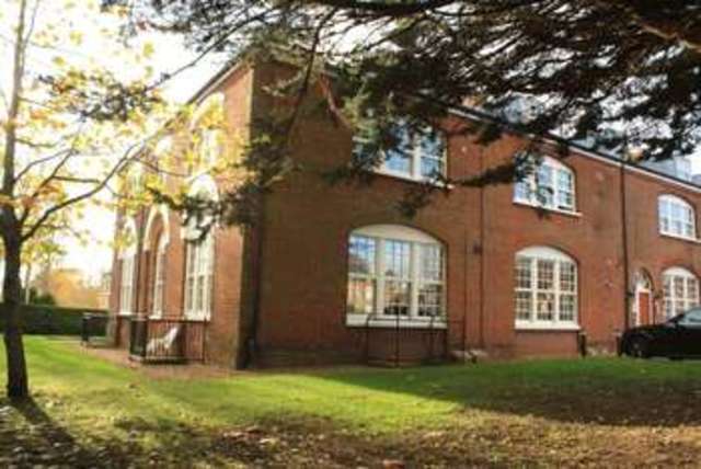  Image of 2 bedroom Flat to rent in Dragoon Way Christchurch BH23 at Dragoon Way  Christchurch, BH23 2TY