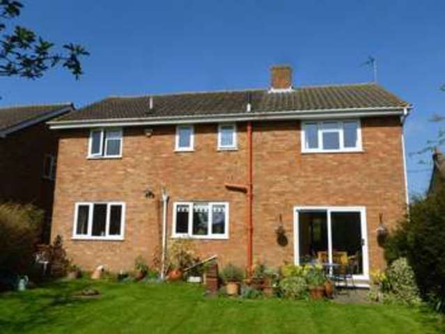  Image of 4 bedroom Detached house for sale in Church Lane Cheddington Leighton Buzzard LU7 at Church Lane  Cheddington, LU7 0RU