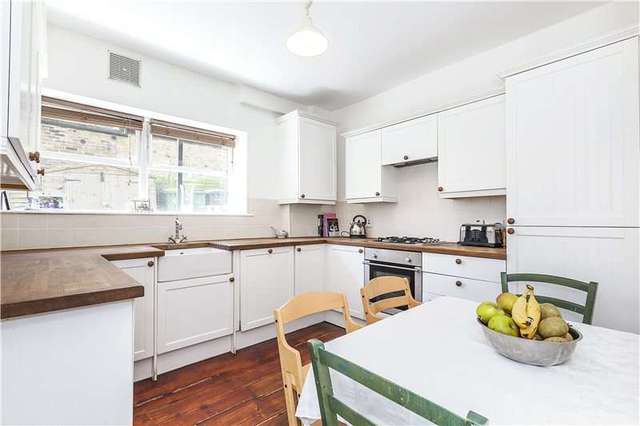  Image of 3 bedroom Flat for sale in Church Terrace London SE13 at London  Lewisham, SE13 5BT