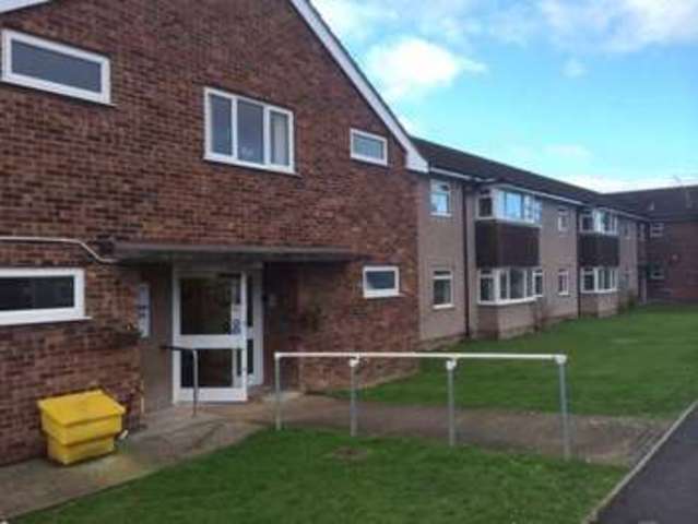  Image of Property to rent in Churchill Avenue Clevedon BS21 at Churchill Avenue  Clevedon, BS21 6QS