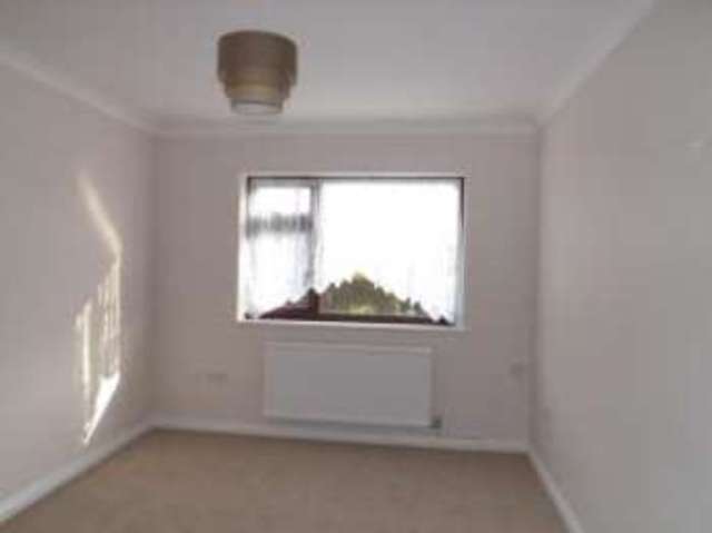  Image of 2 bedroom Bungalow for sale in Risby Close Clacton-on-Sea CO16 at Clacton-on-Sea Essex Row Heath, CO16 7LF