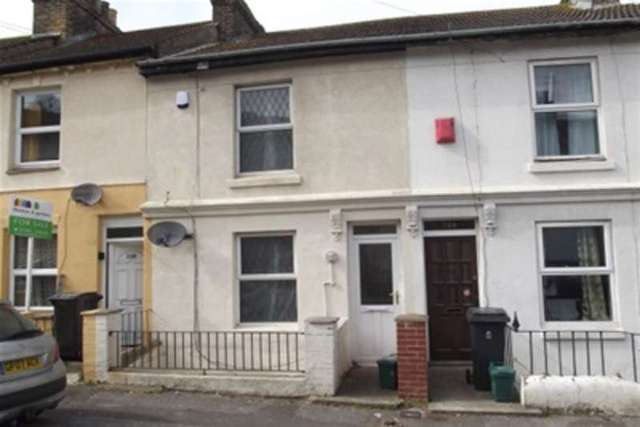  Image of 3 bedroom Detached house to rent in Clarendon Place Dover CT17 at Dover, CT17 9QD