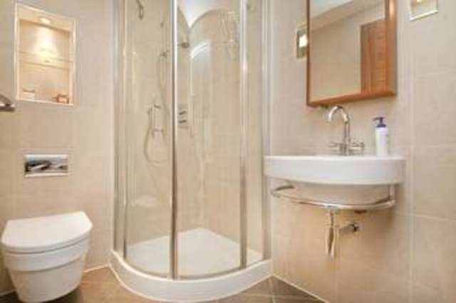  Image of 2 bedroom Flat to rent in Clerkenwell Road London EC1M at Clerkenwell London Goswell Road, EC1M 5PN