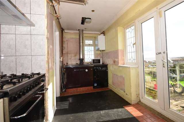  Image of 3 bedroom Bungalow for sale in Cliff Drive Warden Sheerness ME12 at Warden Sheerness Sheerness, ME12 4PP