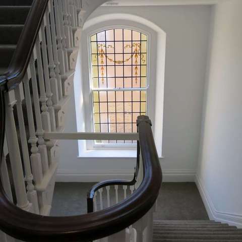  Image of 2 bedroom Apartment to rent in Beaufort Road Clifton Bristol BS8 at 2 Beaufort Road  Bristol, BS8 2JR