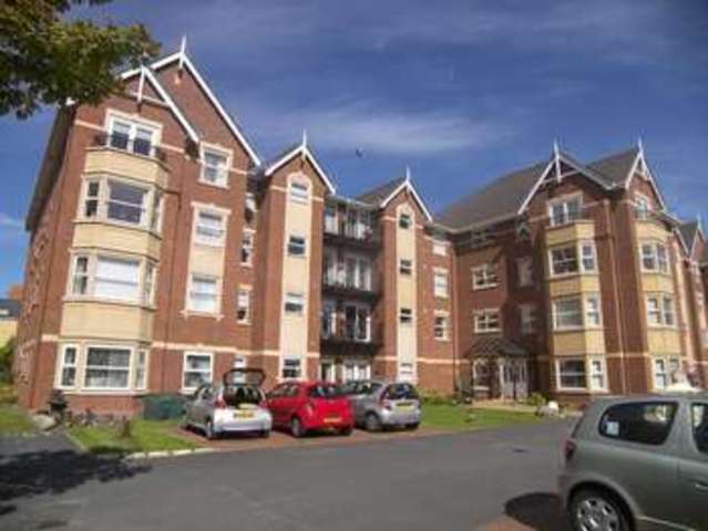  Image of 2 bedroom Property for sale in Clifton Drive South St. Annes Lytham St. Annes FY8 at St Annes Lytham St Annes Lytham St Annes, FY8 1HJ