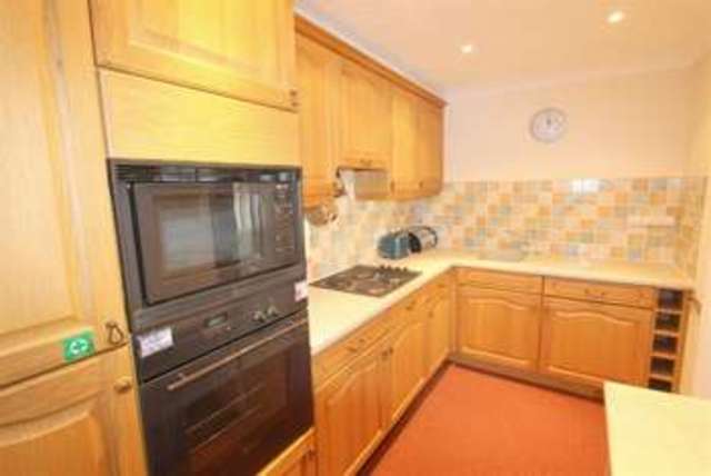  Image of 2 bedroom Property for sale in Clifton Drive South St. Annes Lytham St. Annes FY8 at St Annes Lytham St Annes Lytham St Annes, FY8 1HJ