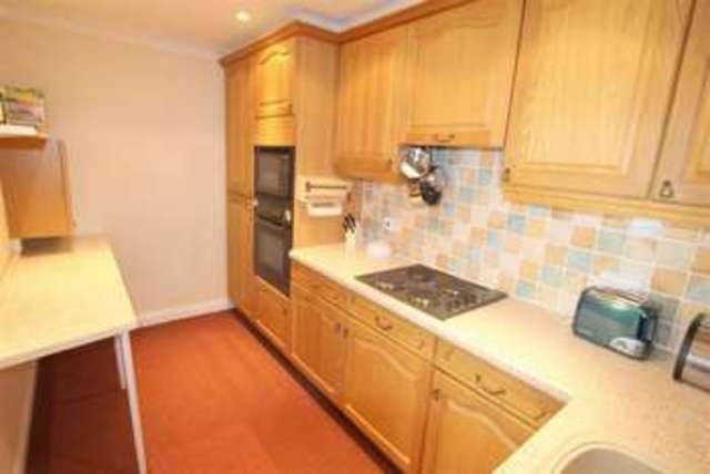  Image of 2 bedroom Property for sale in Clifton Drive South St. Annes Lytham St. Annes FY8 at St Annes Lytham St Annes Lytham St Annes, FY8 1HJ